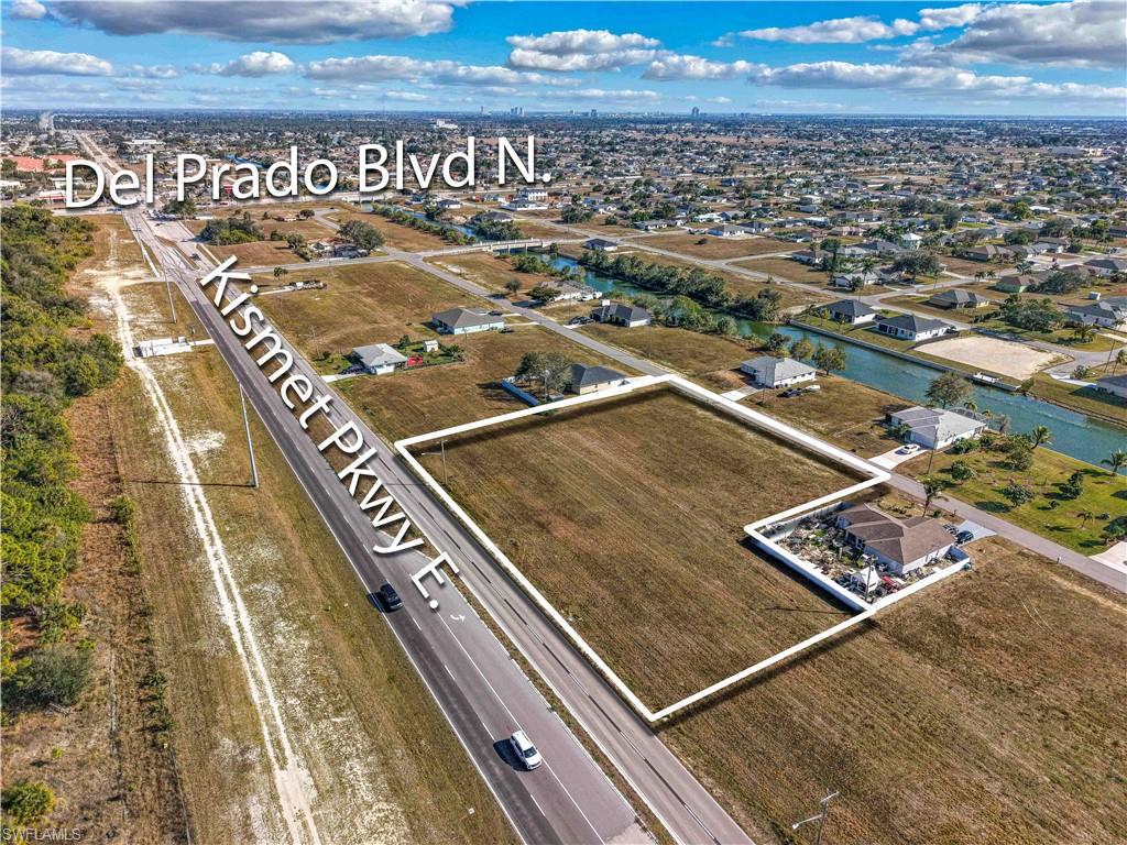 CAPE CORAL - Land