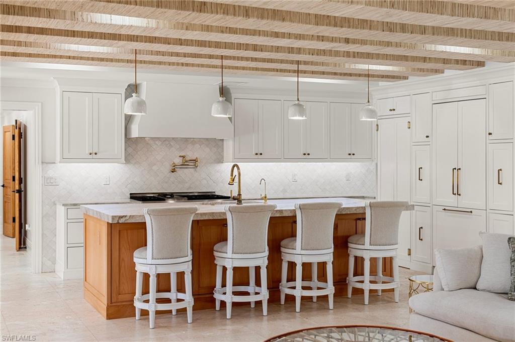 MARCO BEACH - Residential