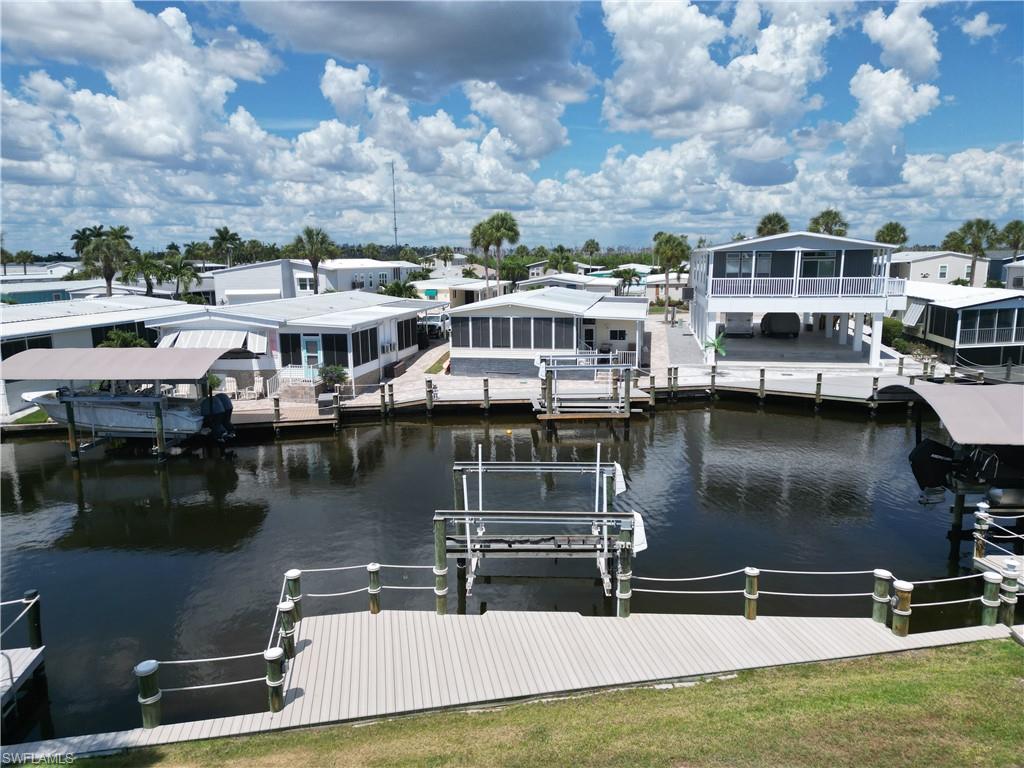 BAYSIDE ESTATES - Land