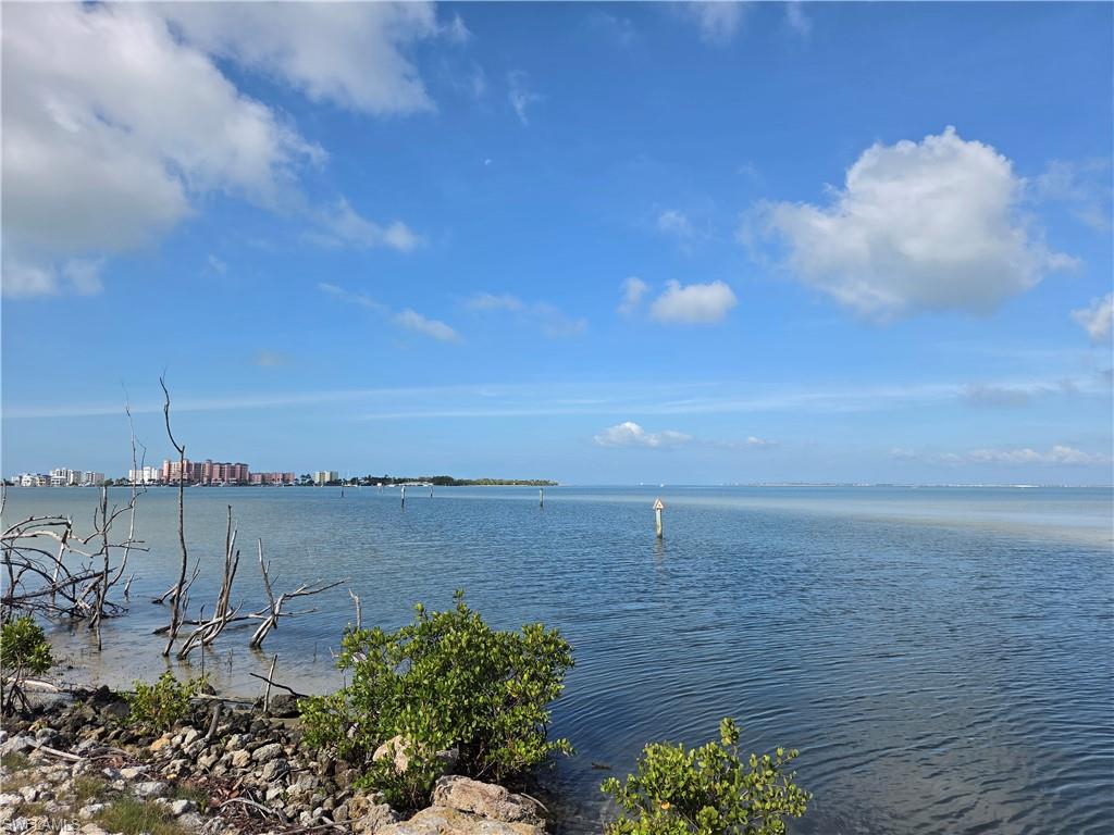 OLD PELICAN BAY - Land