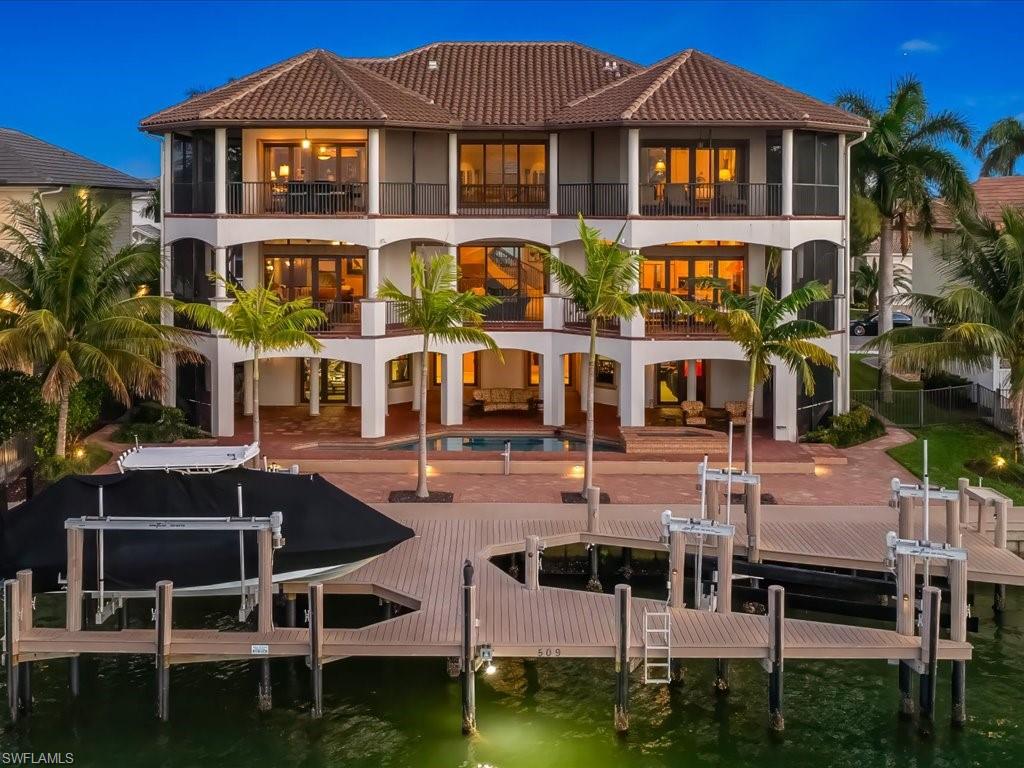 MARCO BEACH - Residential