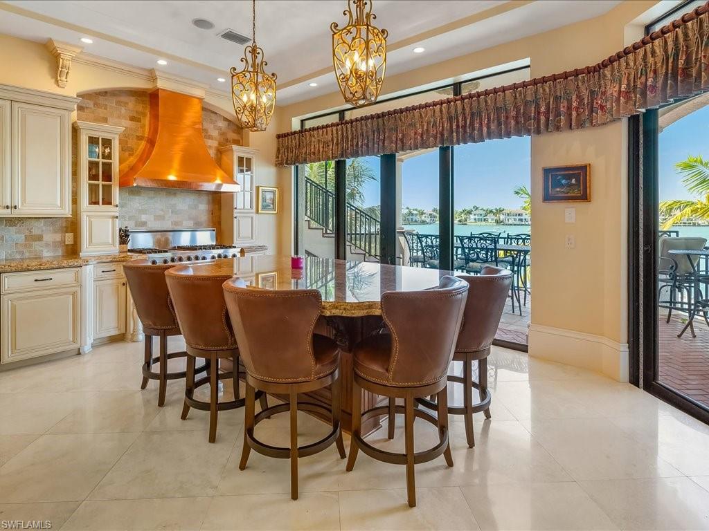 MARCO BEACH - Residential