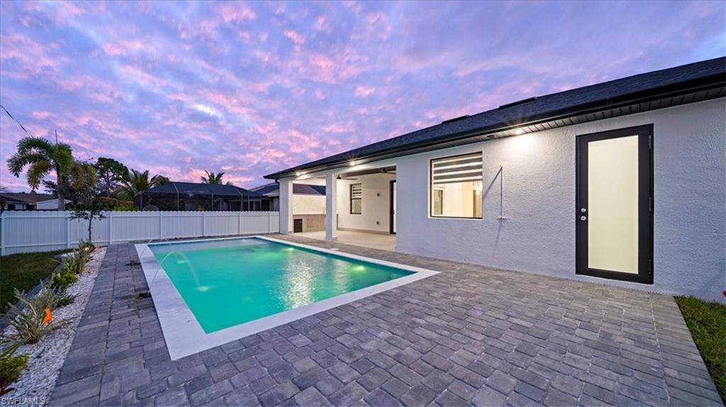 CAPE CORAL - Residential