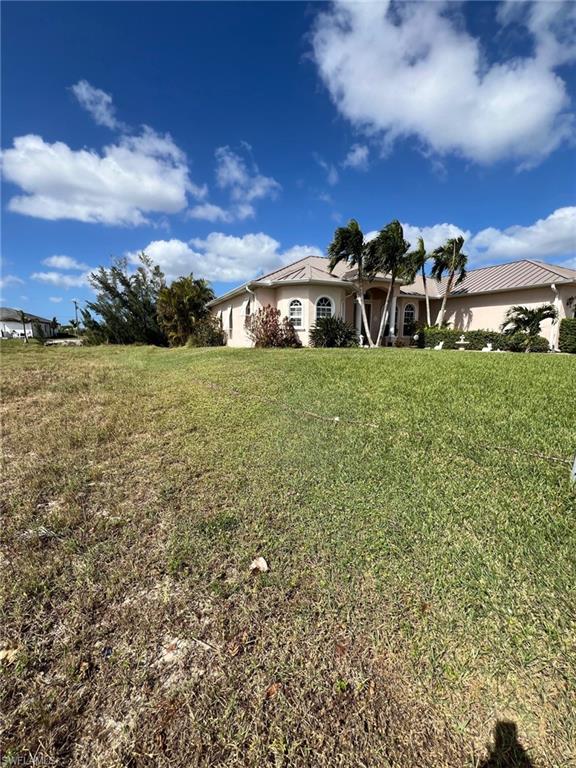 CAPE CORAL - Land