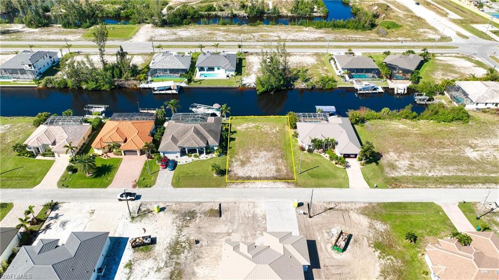 CAPE CORAL - Land