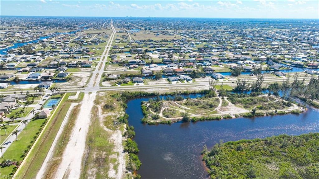 CAPE CORAL - Land