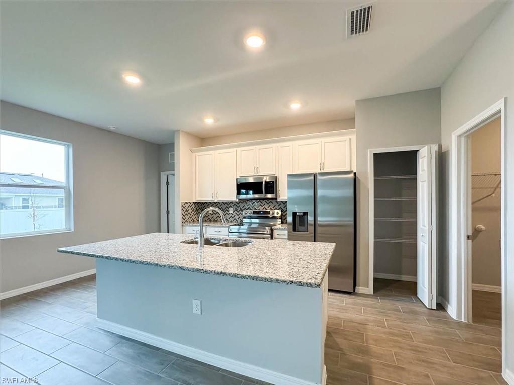 CAPE CORAL - Residential Lease