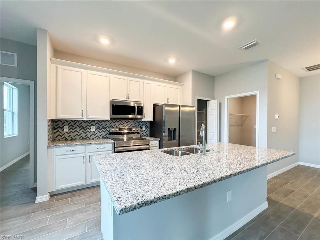 CAPE CORAL - Residential Lease