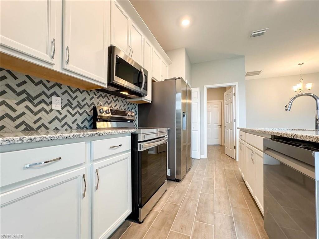 CAPE CORAL - Residential Lease