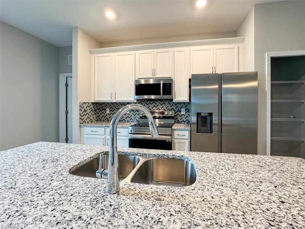 CAPE CORAL - Residential Lease