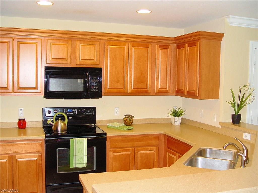 BAYSHORE COMMONS - Residential