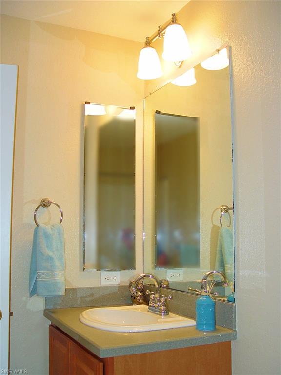 BAYSHORE COMMONS - Residential