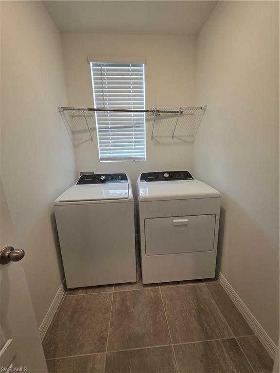 CRESCENT LAKES - Residential Lease