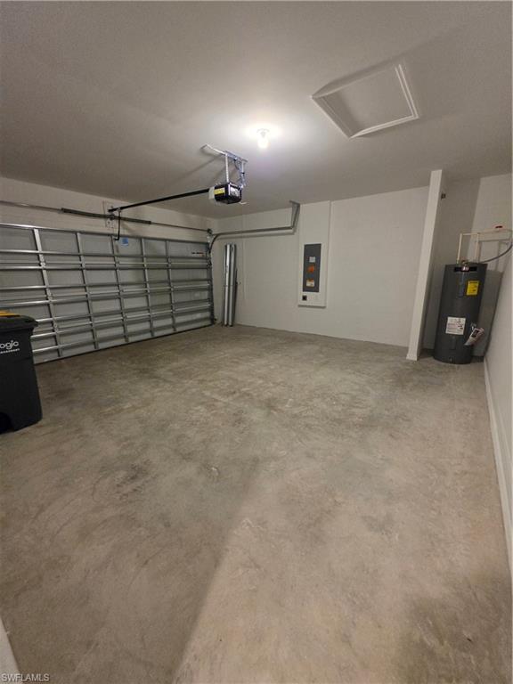 CRESCENT LAKES - Residential Lease
