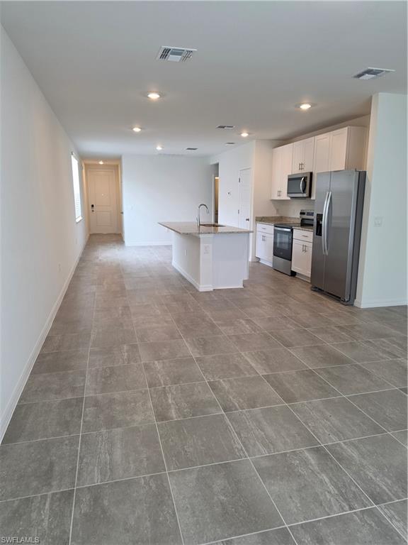 CRESCENT LAKES - Residential Lease