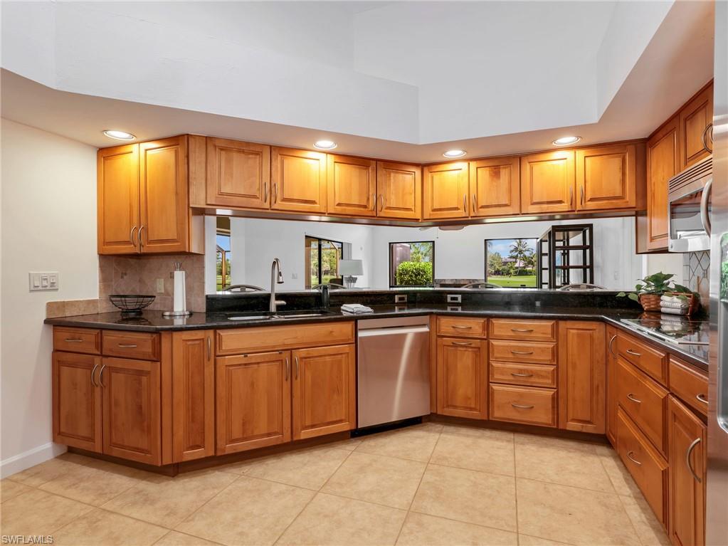 IMPERIAL GOLF ESTATES - Residential