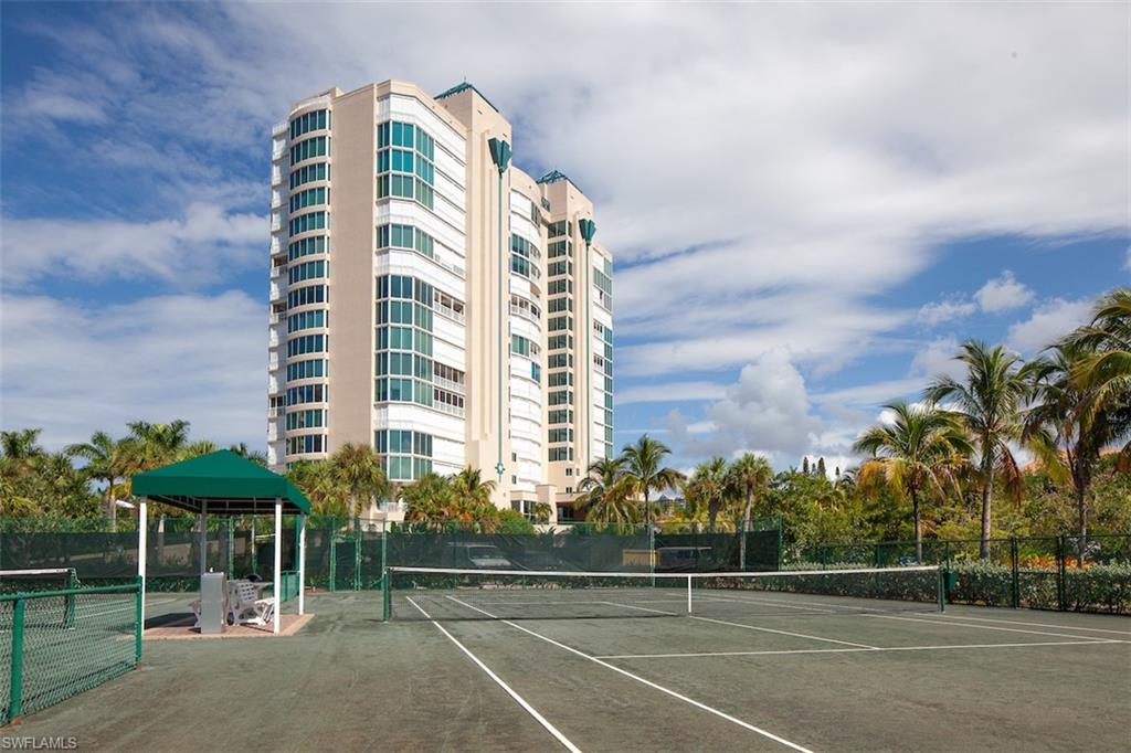 BAYPOINTE AT NAPLES CAY - Residential