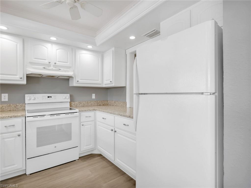VALLEY STREAM COURT - Residential
