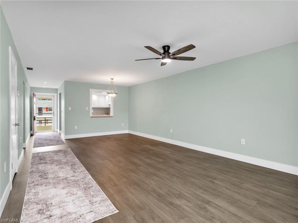 VALLEY STREAM COURT - Residential