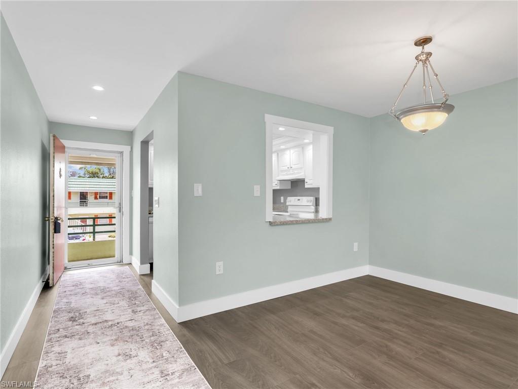 VALLEY STREAM COURT - Residential