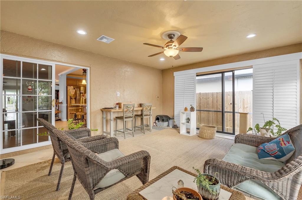 NAPLES PARK - Residential