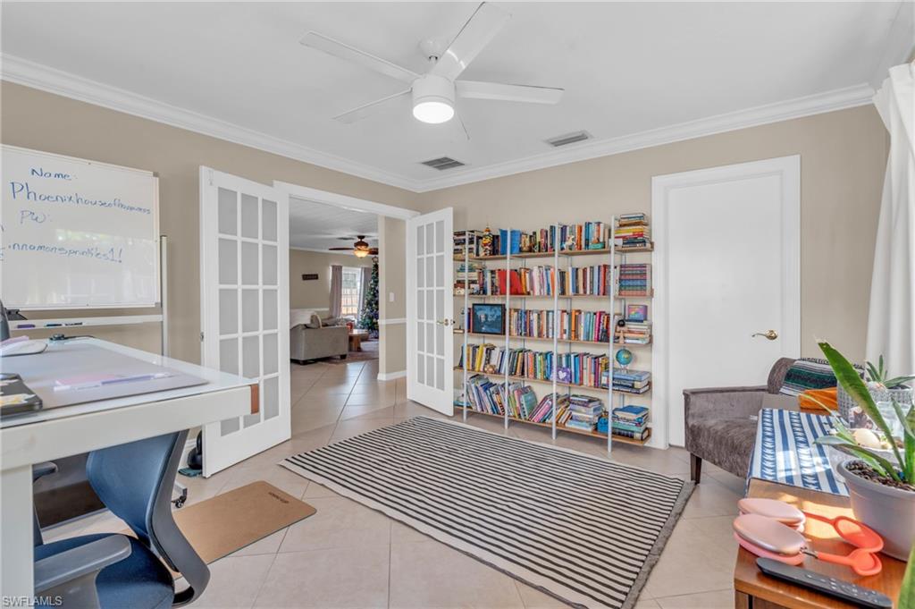 NAPLES PARK - Residential