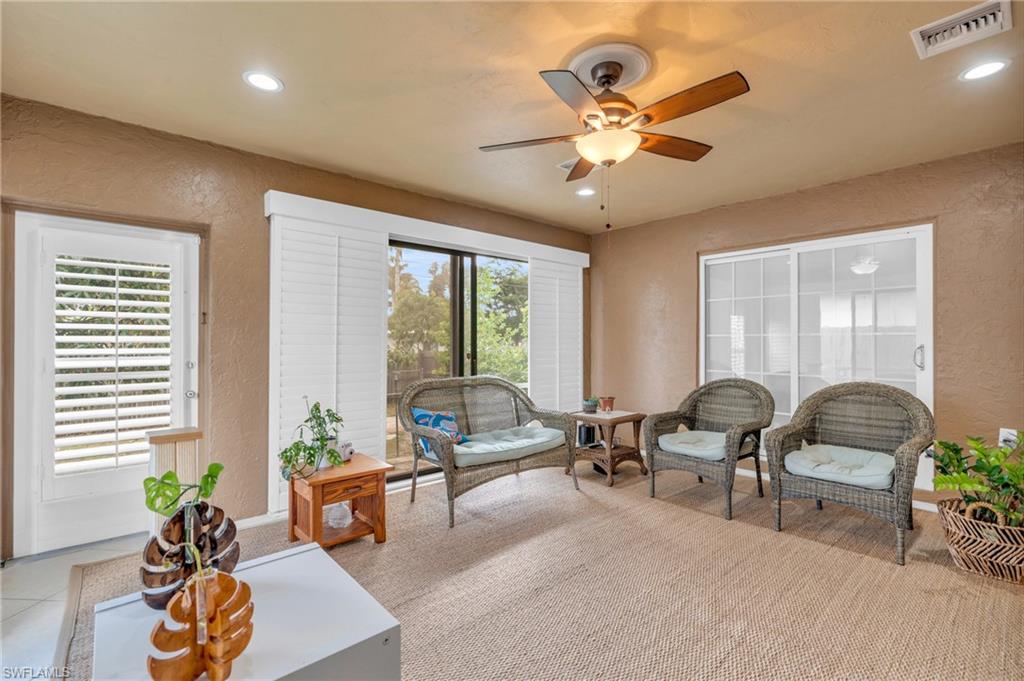 NAPLES PARK - Residential