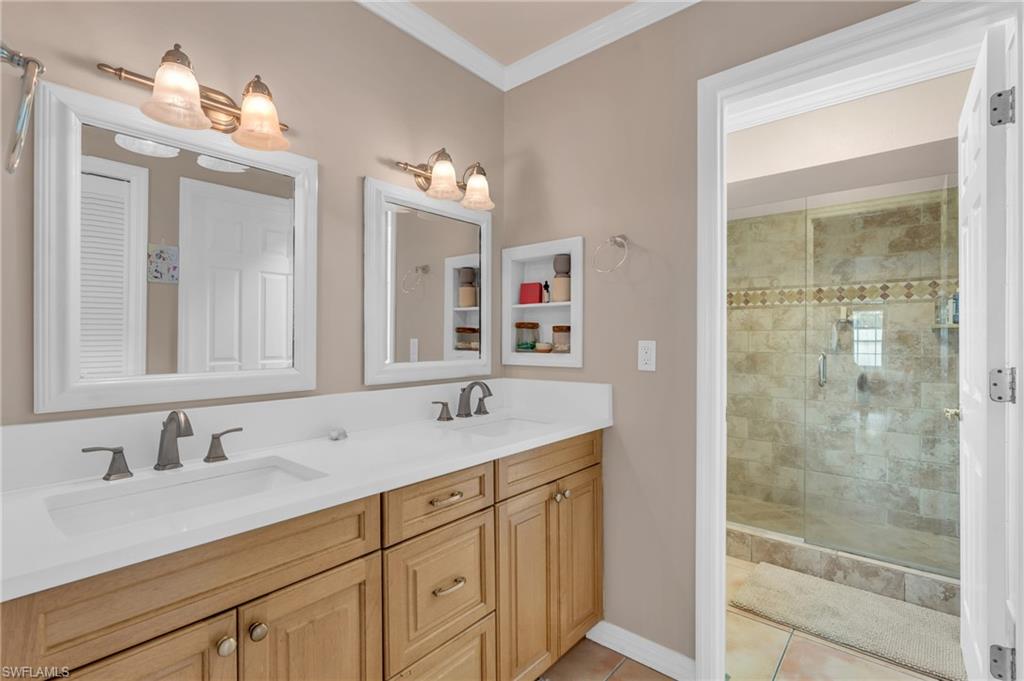 NAPLES PARK - Residential