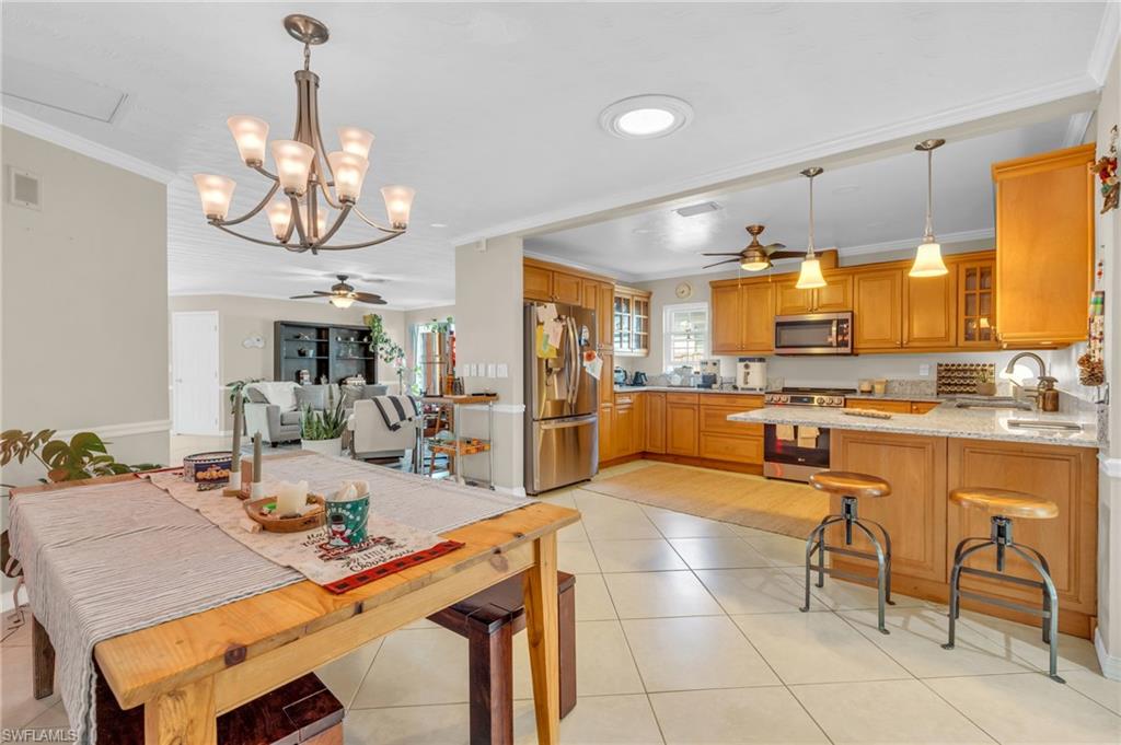 NAPLES PARK - Residential