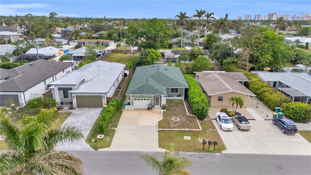 NAPLES PARK - Residential