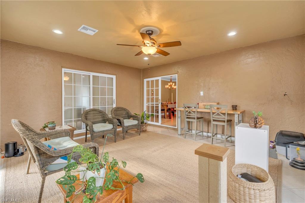 NAPLES PARK - Residential