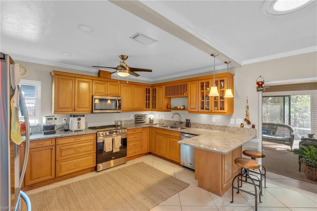 NAPLES PARK - Residential