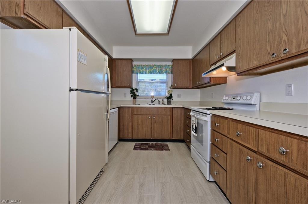 MYERLEE GARDENS CONDO - Residential