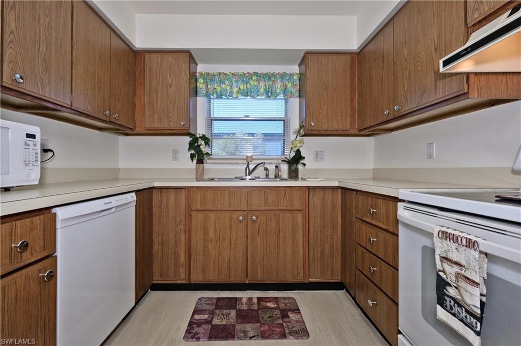 MYERLEE GARDENS CONDO - Residential