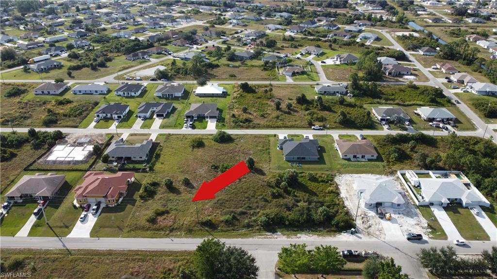 LEHIGH ACRES - Land