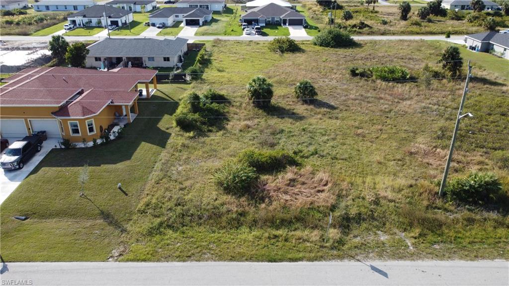 LEHIGH ACRES - Land