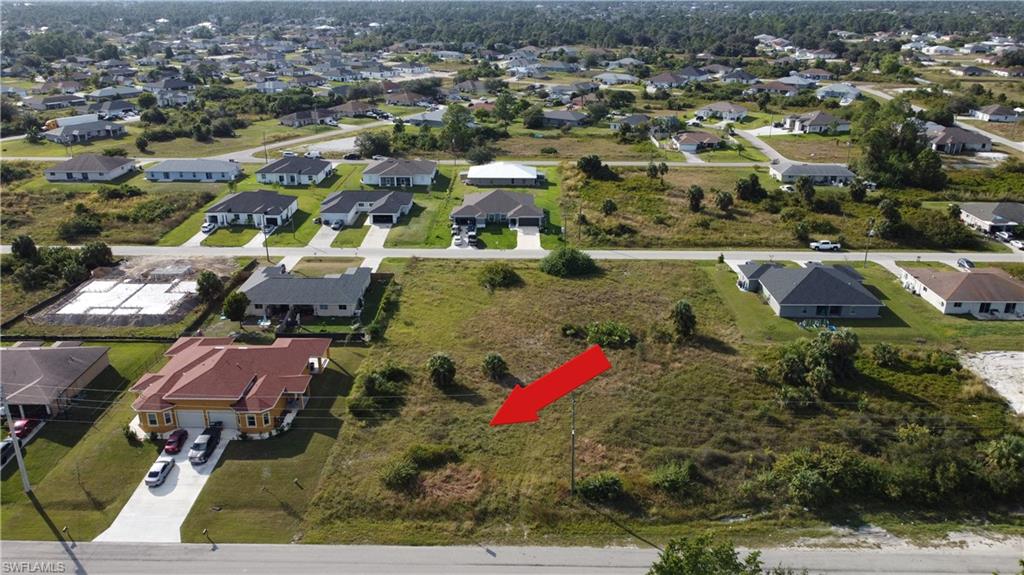LEHIGH ACRES - Land