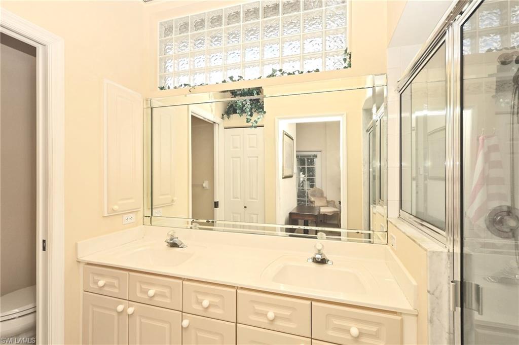 LEXINGTON AT LONE OAK - Residential