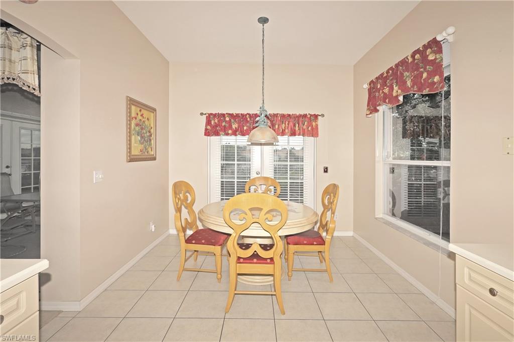 LEXINGTON AT LONE OAK - Residential