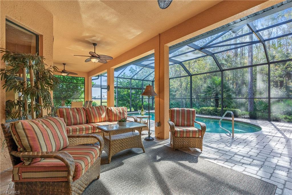COUNTRY CLUB - Residential