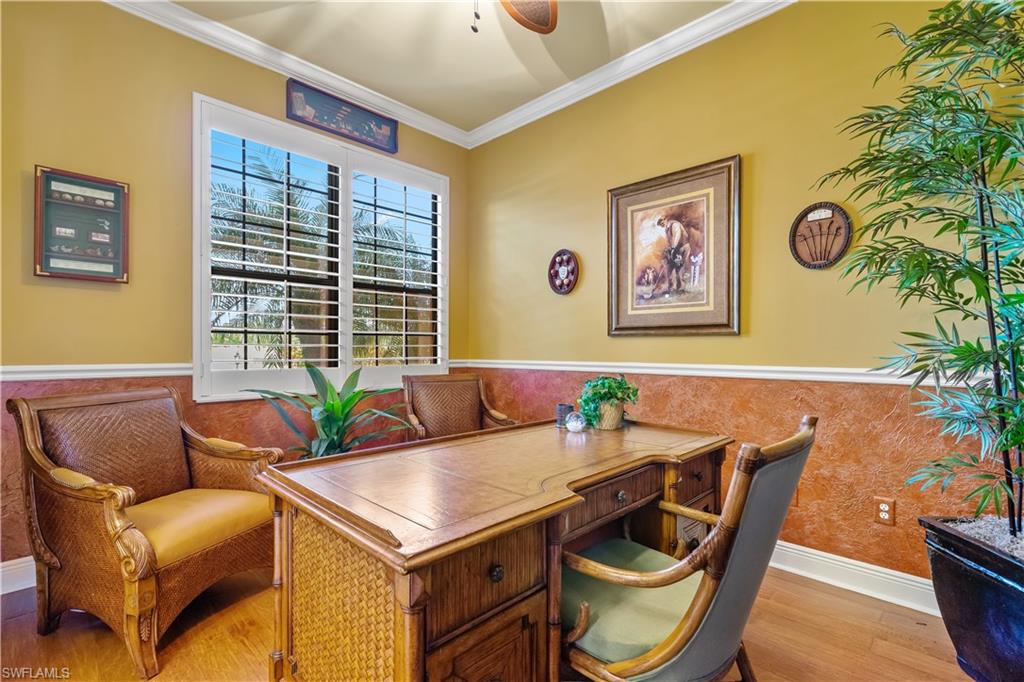 COUNTRY CLUB - Residential