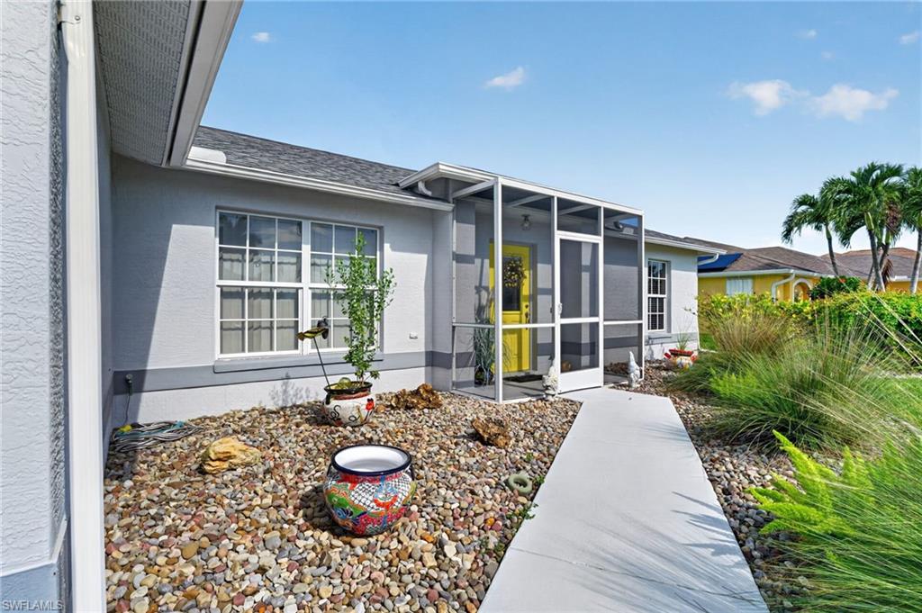 CAPE CORAL - Residential