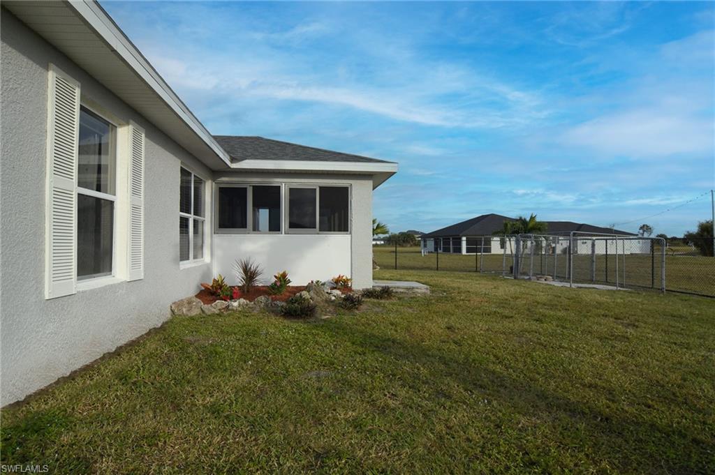 CAPE CORAL - Residential
