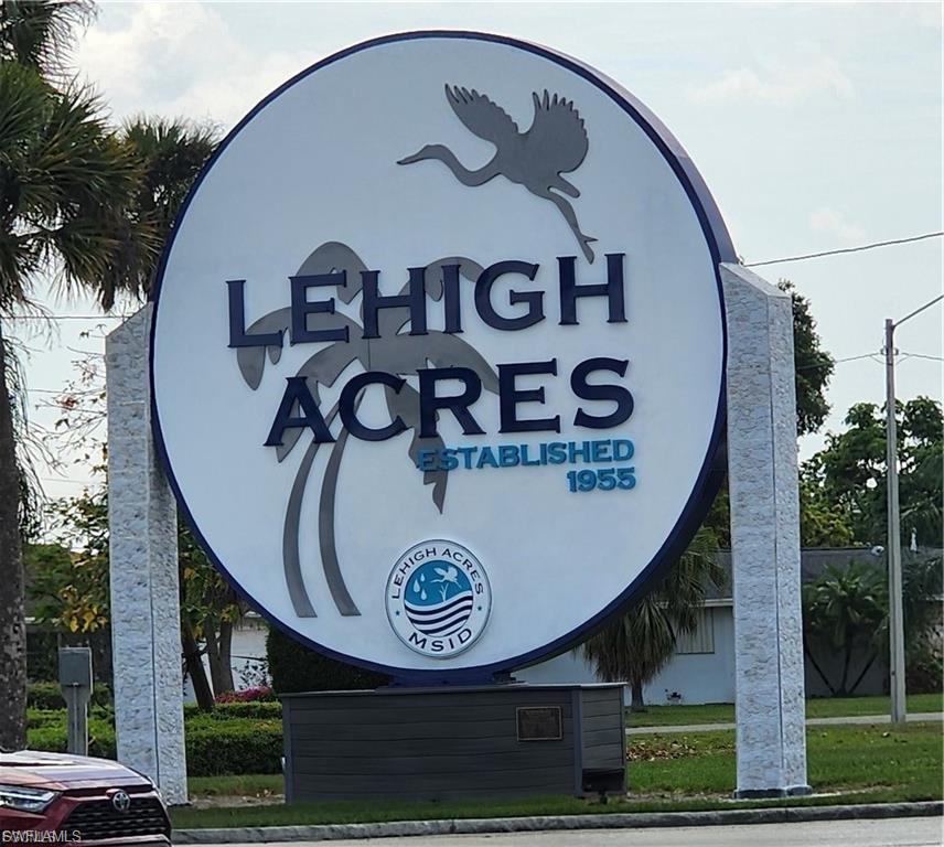 LEHIGH ACRES - Residential