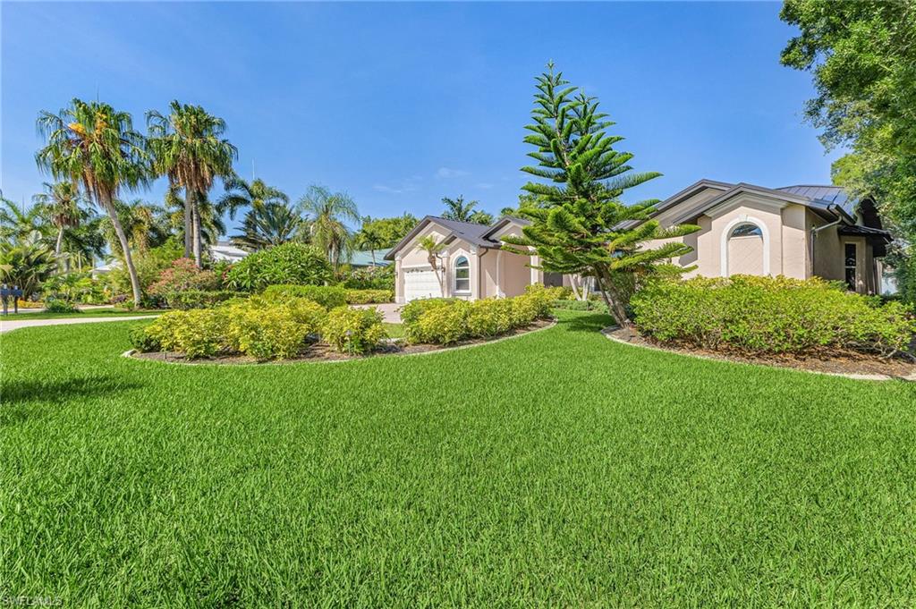 BUTTONWOOD HARBOR - Residential