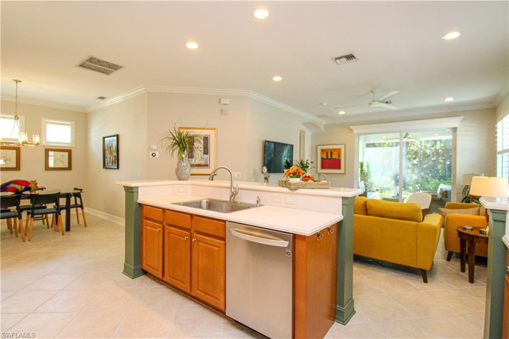 LEEWARD BAY - Residential Lease