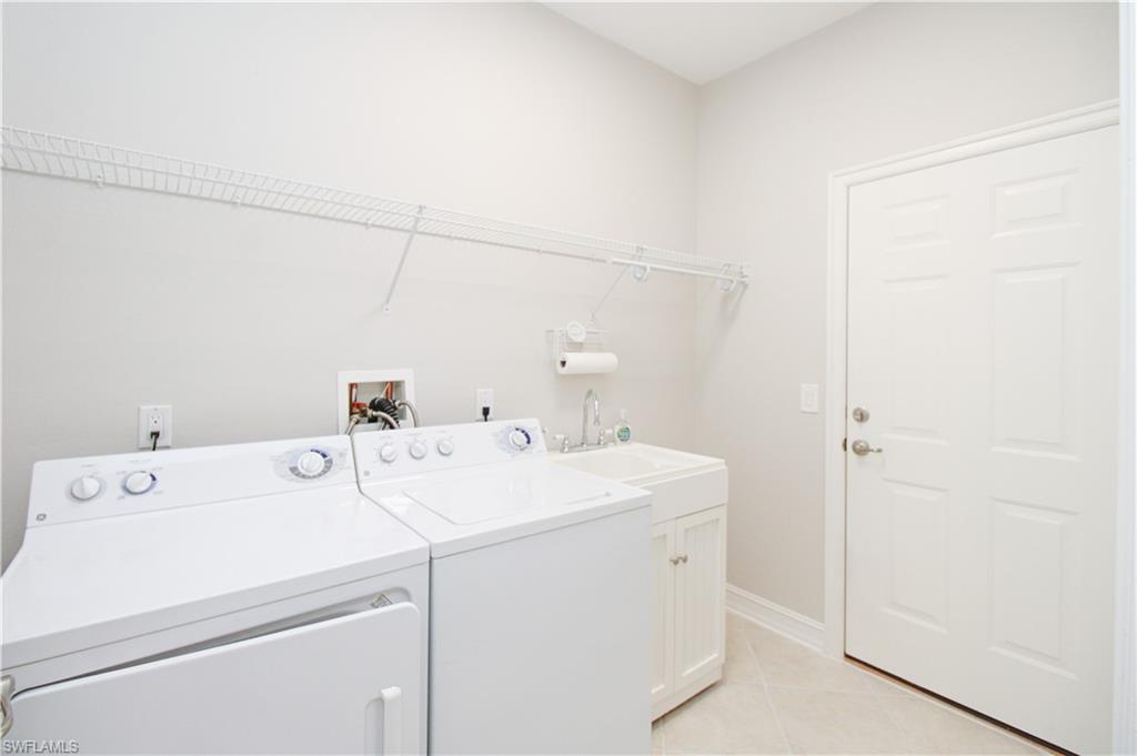 LEEWARD BAY - Residential Lease