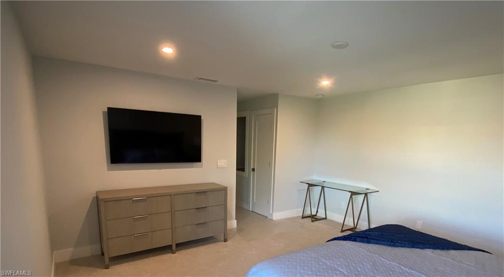 PIERRE CLUB - Residential Lease