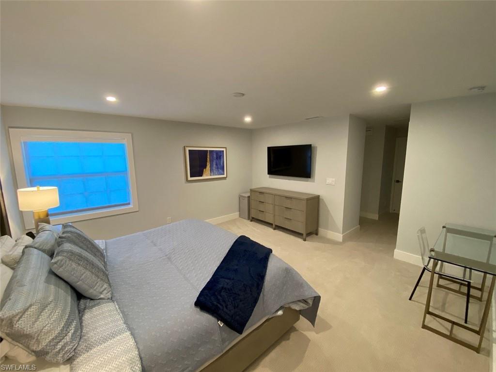 PIERRE CLUB - Residential Lease