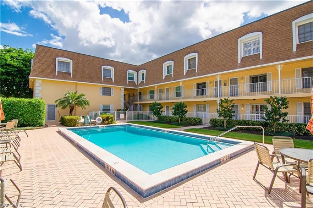 Exquisite designer renovation ! One block from the beach and Pier and Olde Naples famed 3rd St. dining/shopping district. A comprehensive renovation was completed at this 2 BR/2.5BA poolside condo in the renowned Pierre Club, offering an immaculate contemporary living style with no expense spared on finishes, furnishings and appliances. 

Unique two-level residence on the upper floor of the Pierre Club for ultimate quiet and privacy. Spacious main living area with abundant natural light and ample seating, and an adjoining kitchen/dining area with sliding door to screen to enjoy the fresh air, granite counter tops, stainless appliances - fully equipped for the home chef. The second level features a king bed master with spa-like bathroom ensuite, a second guest bedroom (twin beds) with it’s own bathroom, and a laundry closet with brand new appliances. There is a sofa bed in the living room for overflow guests. A desk and hi speed wifi is provided for the home entrepreneur with flat screen TV’s in the living room and master ! The exclusive Pierre Club houses only 21 condos in a peaceful, tropical courtyard setting, with a newly refinished Community pool..a rare amenity in this area. Guests have a designated parking space and guest parking is also available.

Unless January is unavailable, ANY FEBRUARY BOOKINGS MUST BE PAIRED WITH MINIMUM 25 NIGHT JANUARY STAY ( starting January 7th 2027, or earlier). Special rate for full 3 month stay.